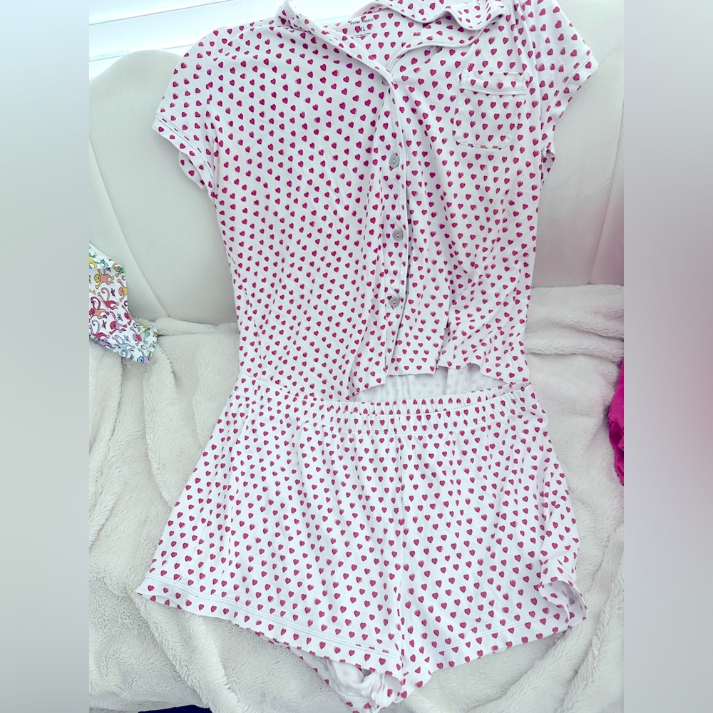 Roller rabbit heart pajamas